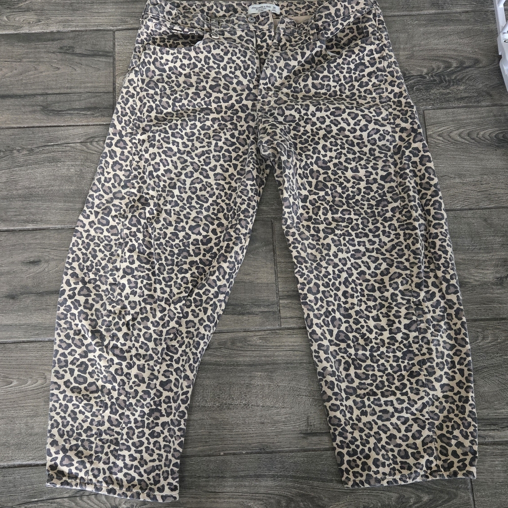 Abercrombie & Fitch Barrel Jean Mid Rise Leopard Print